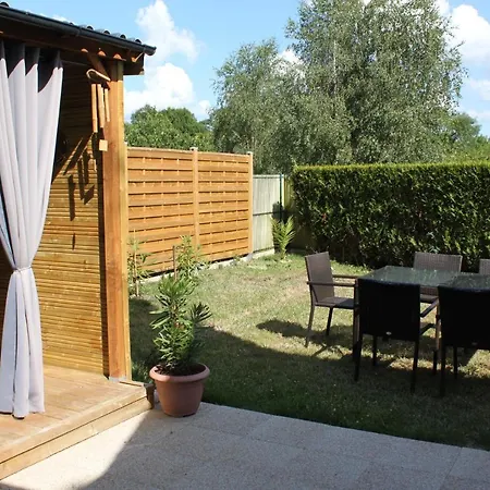 Holiday home Le Coin Des Hirondelles